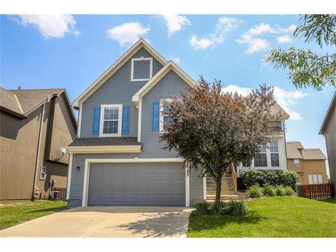 863 W Layton St