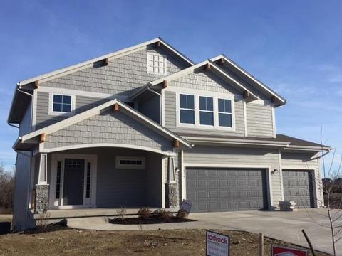976 N Cedarcrest Dr