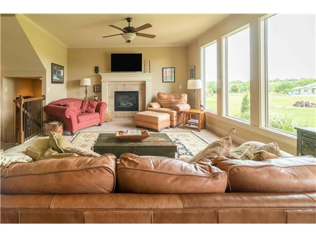 For Sale: 20879 W 114th Pl Olathe, KS 66061