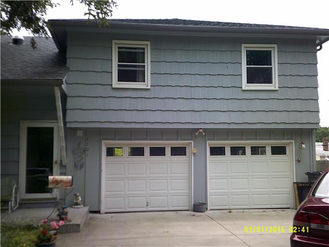 For Sale: 1101 E Willow Dr Olathe, KS 66061