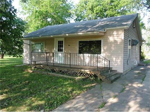 1006 N Cedar St