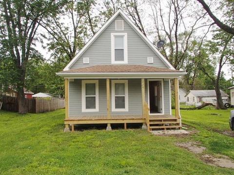 1006 N Cedar St