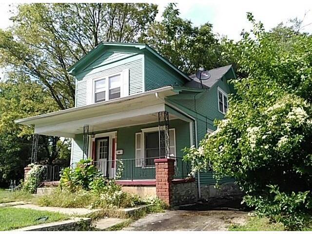 2706 Garfield Ave
