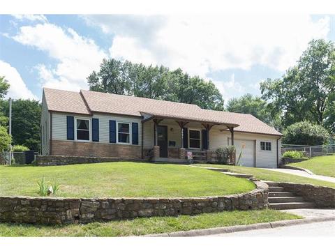 2601 Maddox Ave