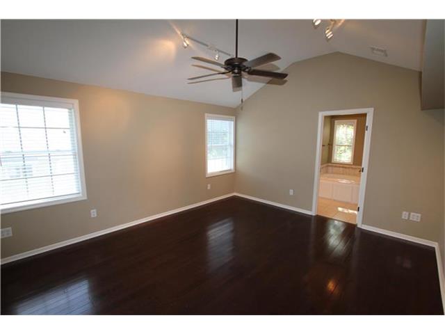 8617 W 64th Ter