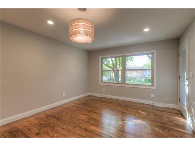 9316 Mohawk Ln