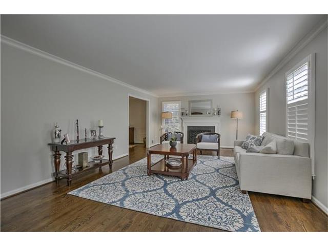 For Sale: 5820 High Dr Prairie Village, KS 66208