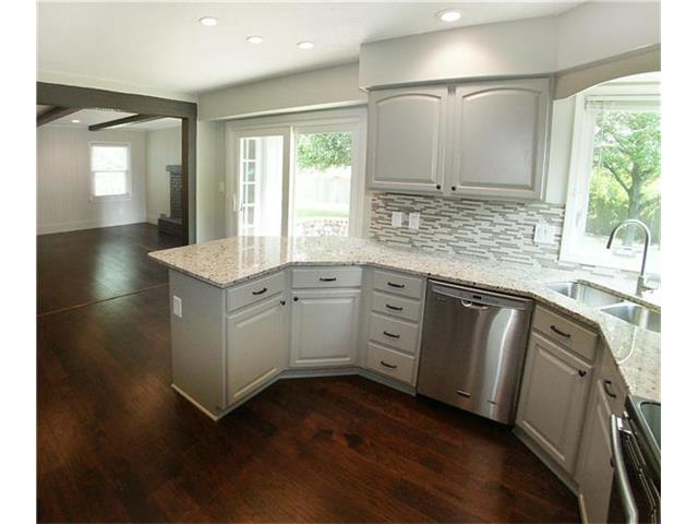For Sale: 10109 Floyd St Overland Park, KS 66212