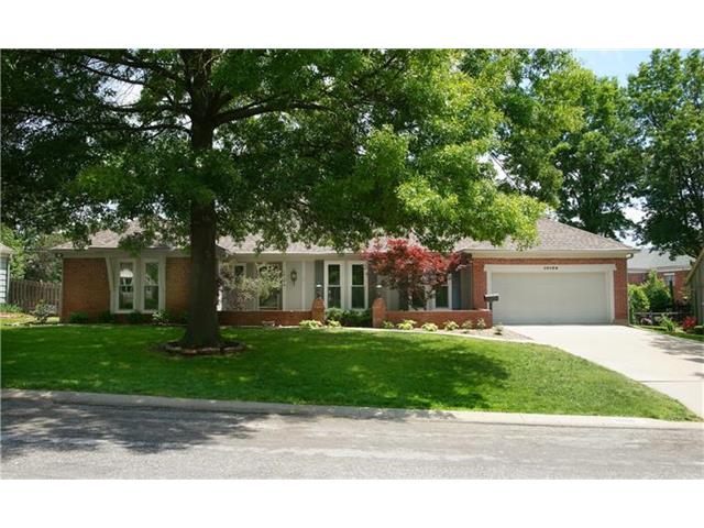 For Sale: 10109 Floyd St Overland Park, KS 66212