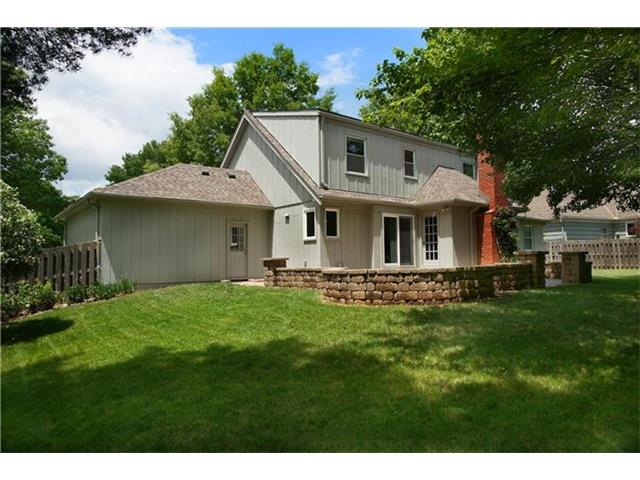 For Sale: 10109 Floyd St Overland Park, KS 66212