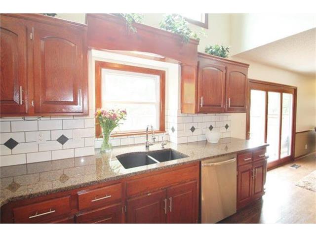 For Sale: 11004 W 126th St Overland Park, KS 66213