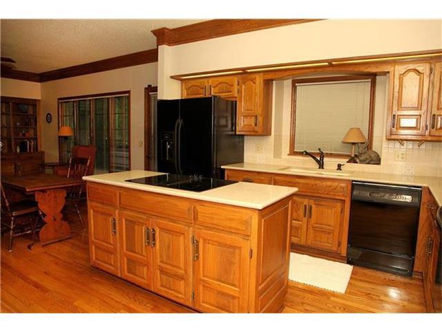 For Sale: 10528 W 123rd St Overland Park, KS 66213