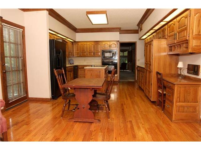 For Sale: 10528 W 123rd St Overland Park, KS 66213
