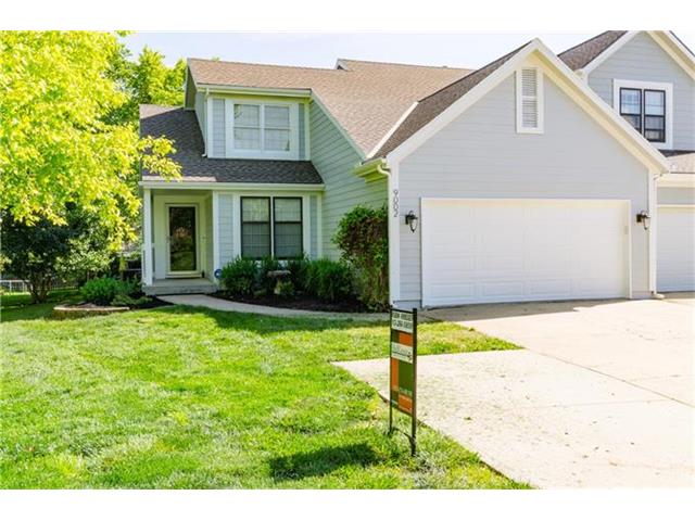For Sale: 9002 W 121 Ter Overland Park, KS 66213