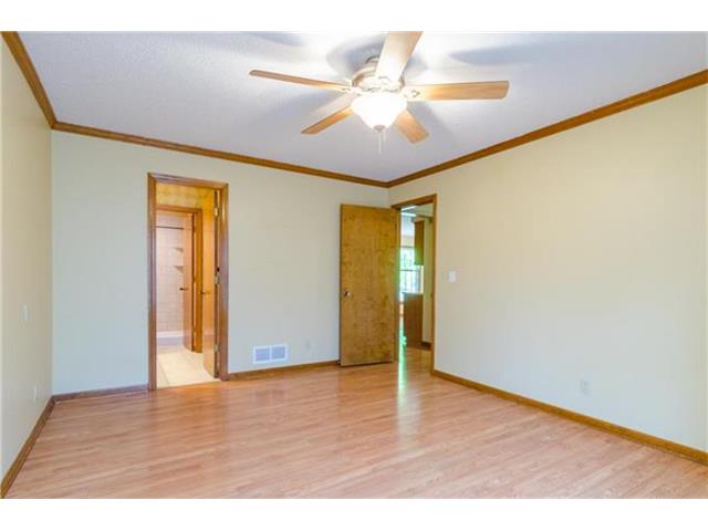 For Sale: 9002 W 121 Ter Overland Park, KS 66213