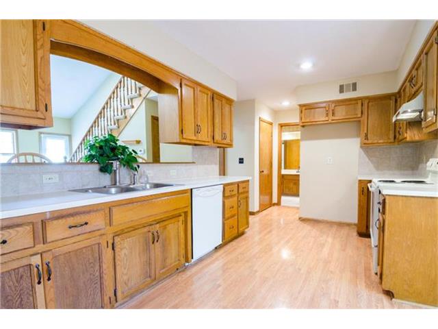 For Sale: 9002 W 121 Ter Overland Park, KS 66213