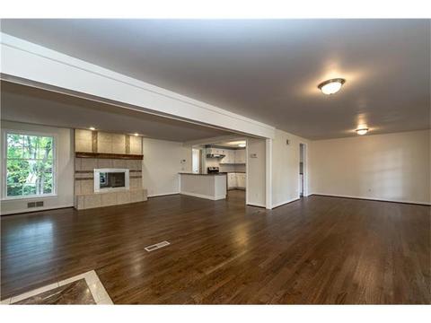 10008 Rosehill Rd