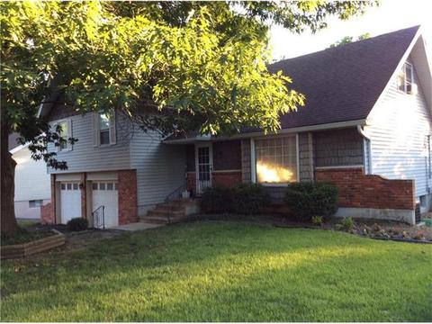 10008 Rosehill Rd