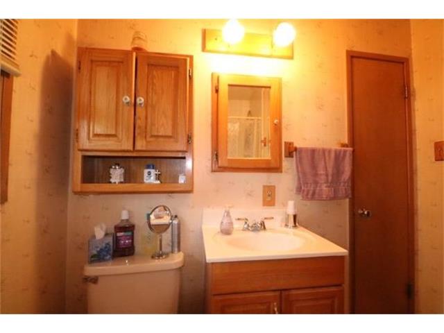 For Sale: 4847 Quivira Dr Ln Shawnee, KS 66216