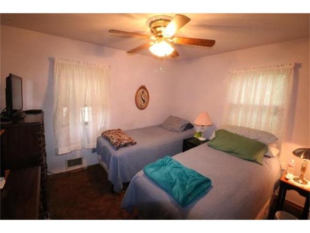 For Sale: 4847 Quivira Dr Ln Shawnee, KS 66216