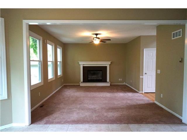 For Sale: 6614 Hauser St Shawnee, KS 66217