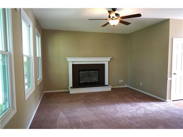 For Sale: 6614 Hauser St Shawnee, KS 66217