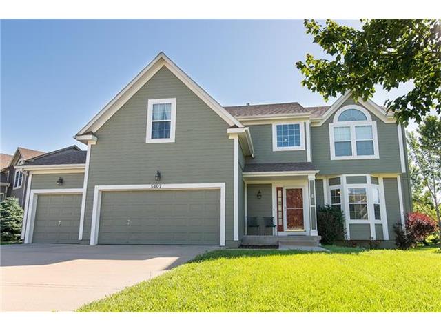 For Sale: 5407 Theden St Shawnee, KS 66218