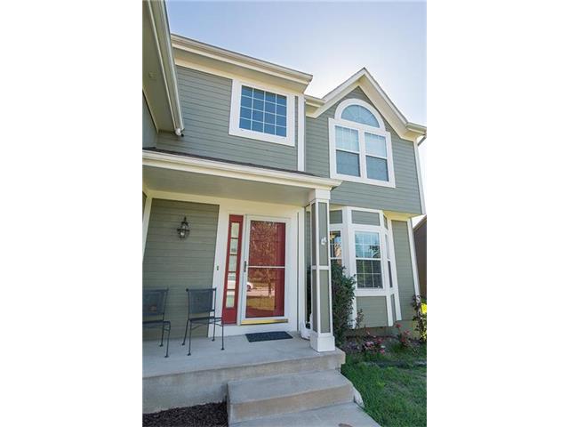 For Sale: 5407 Theden St Shawnee, KS 66218