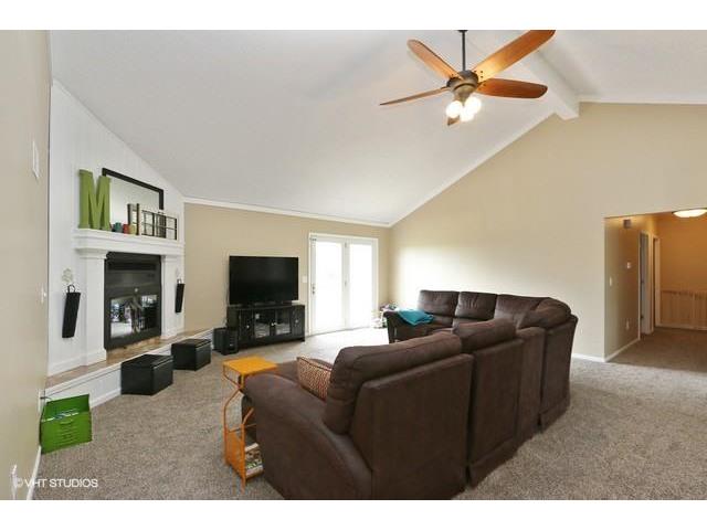 For Sale: 11865 W 156th Ter Overland Park, KS 66221