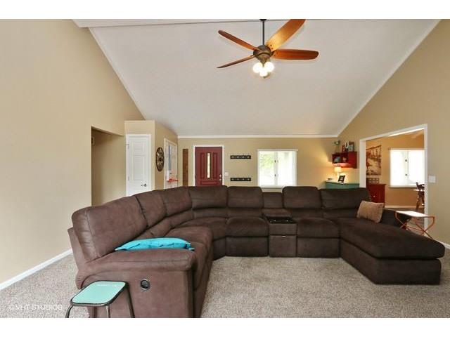 For Sale: 11865 W 156th Ter Overland Park, KS 66221