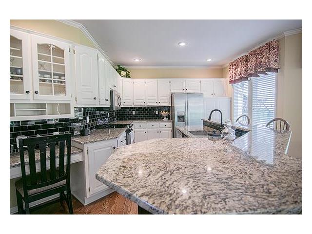 5908 Edgewater Dr
