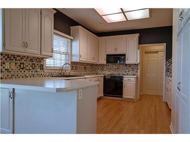 13819 Pembroke Ln