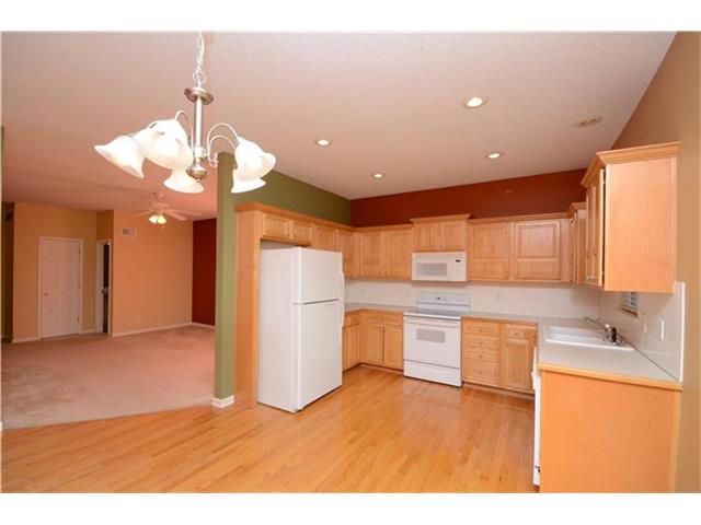 22716 W 73 St