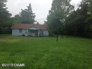 2710 Grand Ave