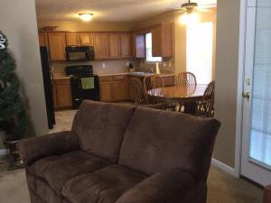 9599 E Highway 44