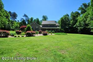 For Sale: 136 Nan Ct Shepherdsville, KY 40165