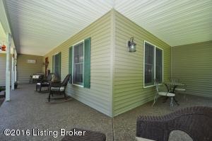 For Sale: 136 Nan Ct Shepherdsville, KY 40165