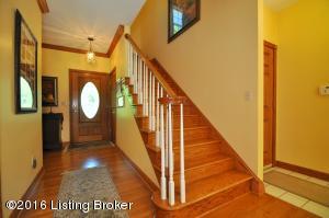 For Sale: 136 Nan Ct Shepherdsville, KY 40165