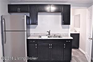 1017 Mary St