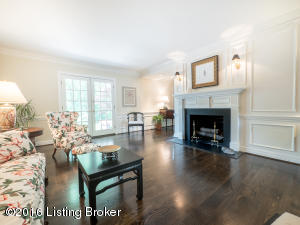 For Sale: 518 Altagate Rd Louisville, KY 40206