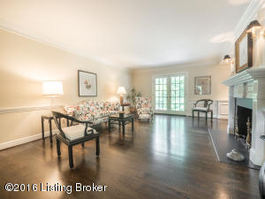 For Sale: 518 Altagate Rd Louisville, KY 40206