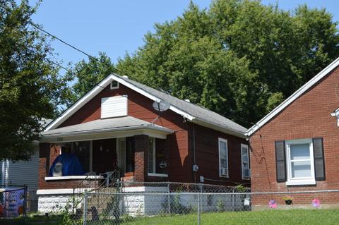 1326 Earl Ave