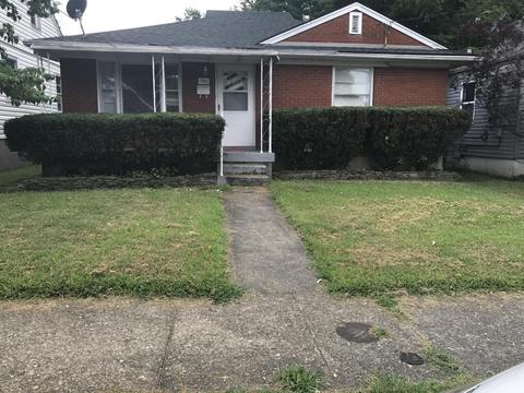 1326 Earl Ave
