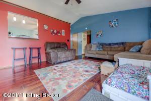 7801 Greta Ave