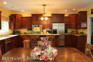 For Sale: 11000 Radleigh Ln Louisville, KY 40291