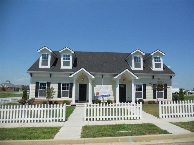 328 Williamsburg Ln