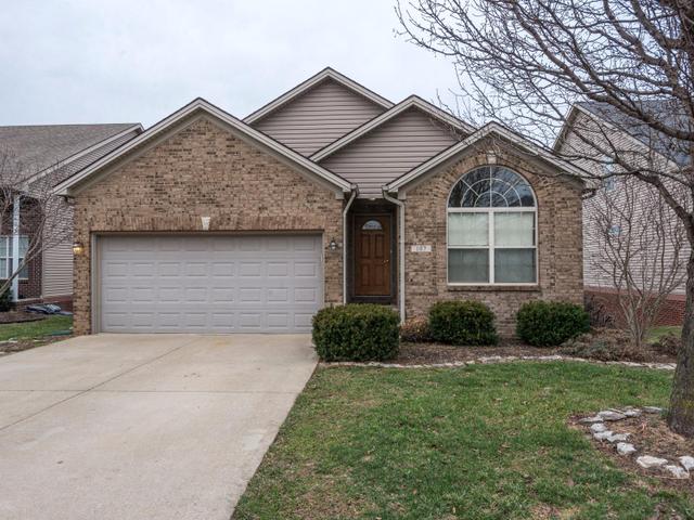 328 Williamsburg Ln