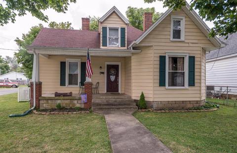 215 E Showalter Dr