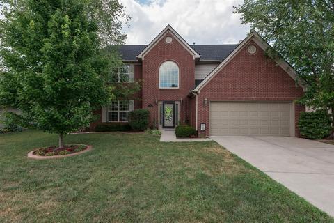 210 Hiawatha Trl