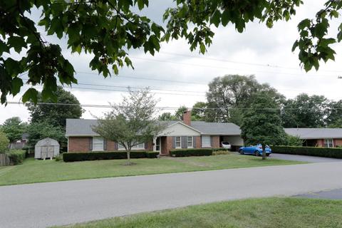 210 Hiawatha Trl